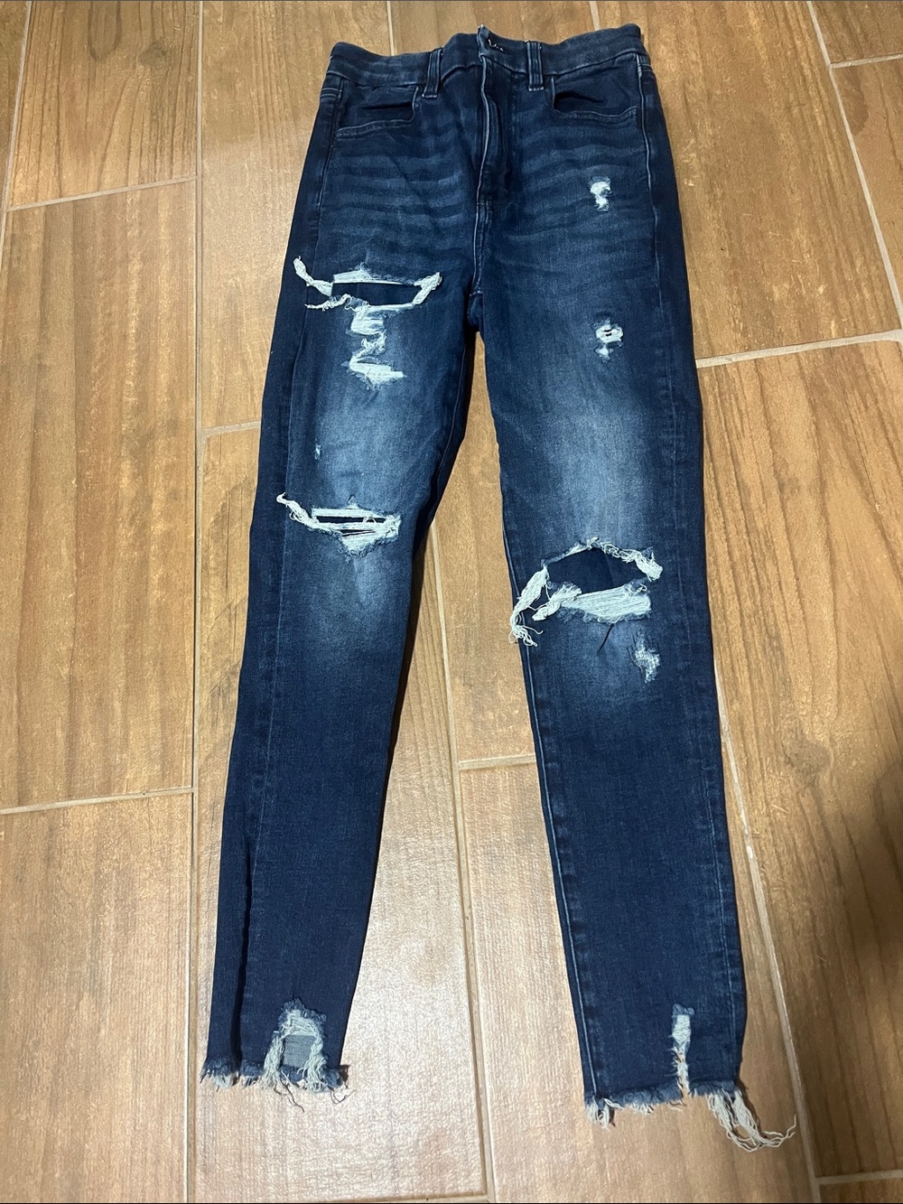 Women's American Eagle Dark Blue Distressed Skinny Jeans - Classic Denim